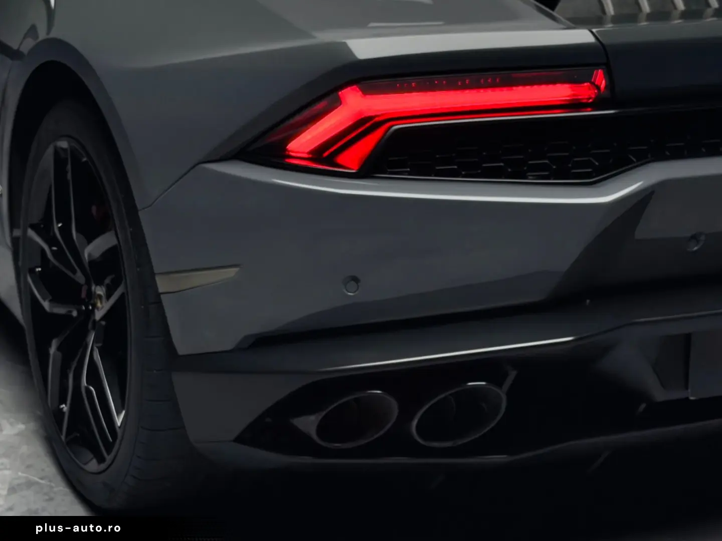LAMBORGHINI Huracán LP610-4   LIFT   AD PERSONAM   CARBON