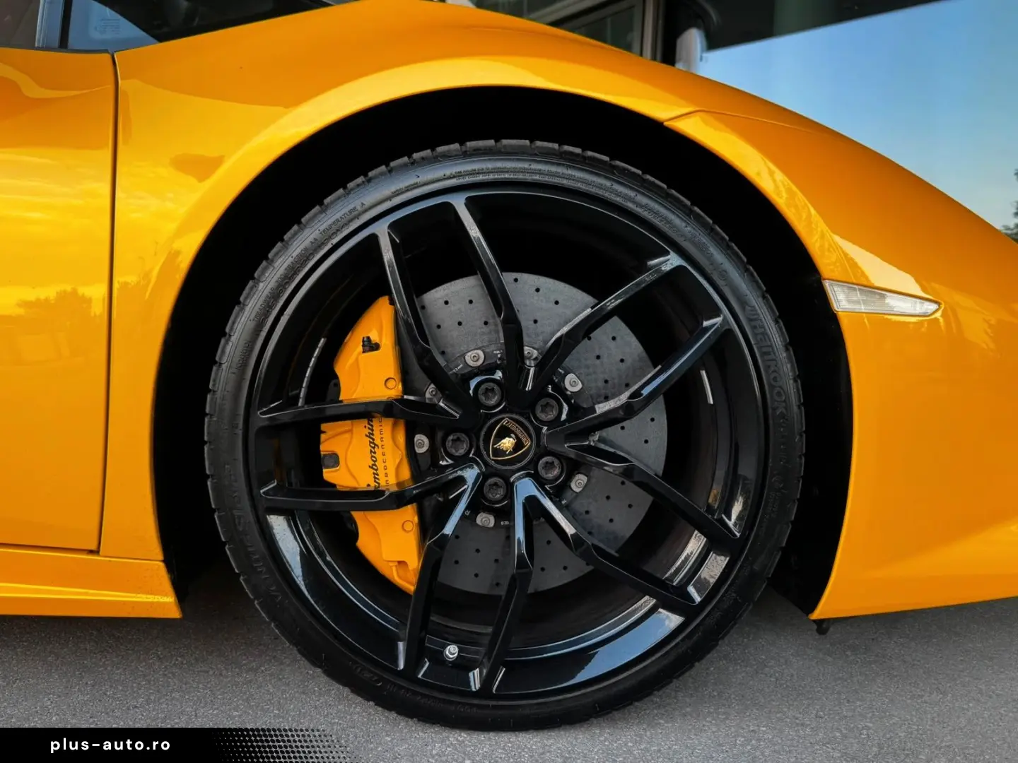 LAMBORGHINI Huracán LP610-4 Spyder  Lift  Keramik   Sensonum