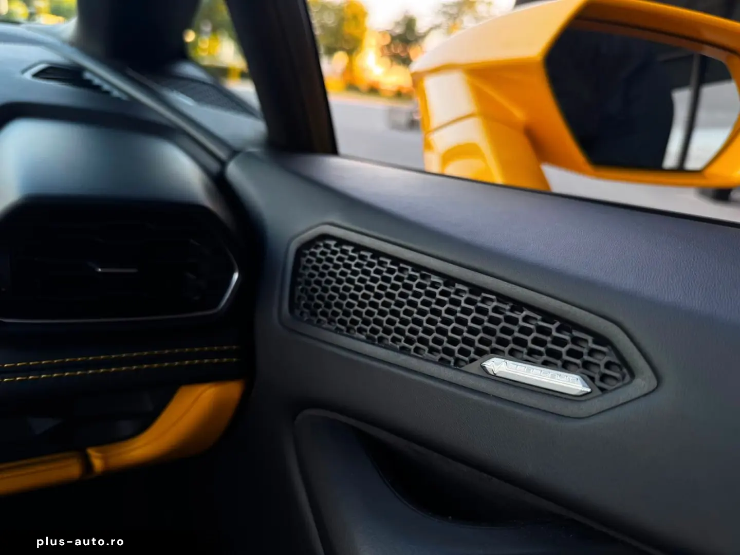 LAMBORGHINI Huracán LP610-4 Spyder  Lift  Keramik   Sensonum