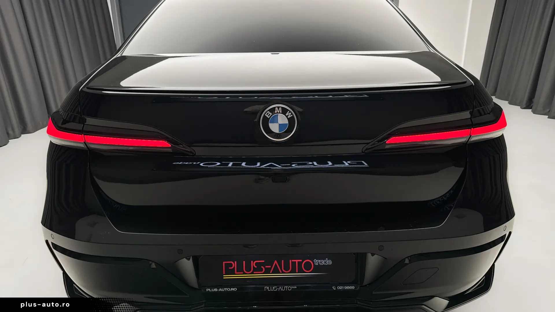 BMW 740d xDrive M Sport Pro  Theatre Screen  Usi Automate