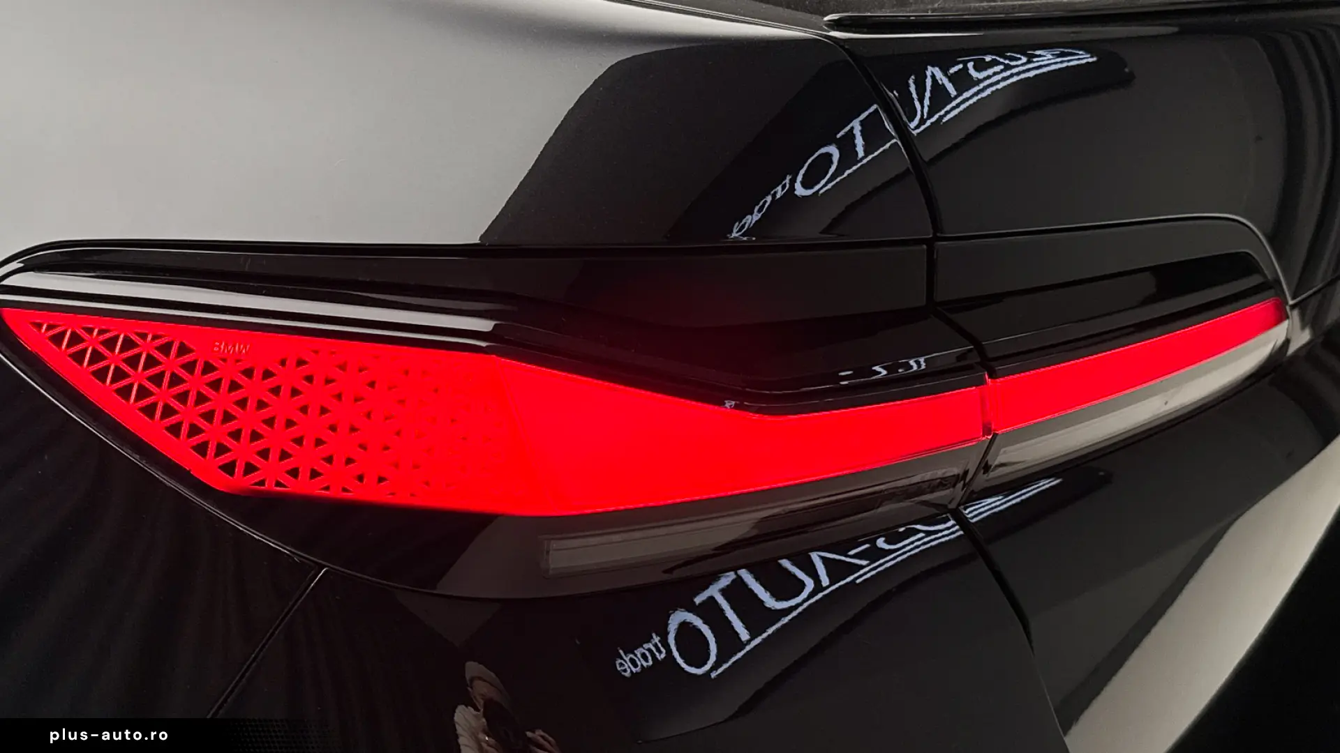 BMW 740d xDrive M Sport Pro  Theatre Screen  Usi Automate