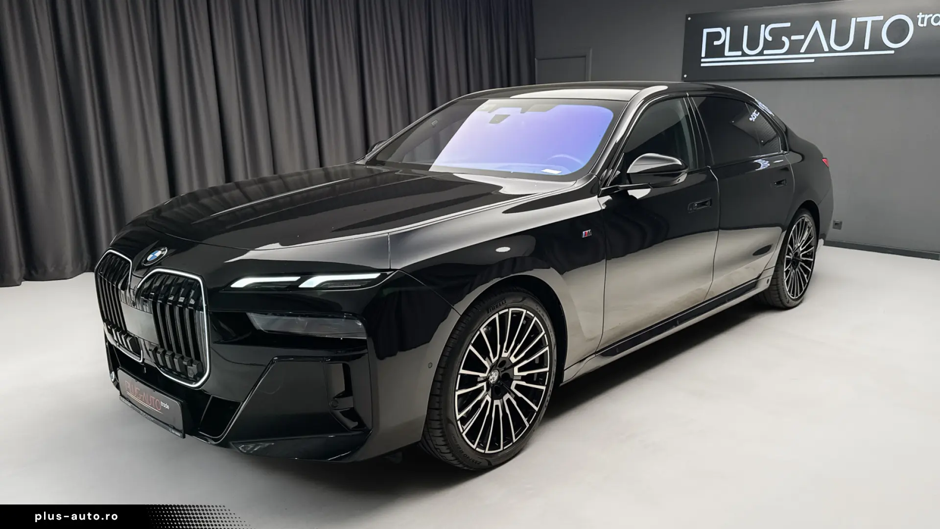 BMW 740d xDrive M Sport Pro  Theatre Screen  Usi Automate