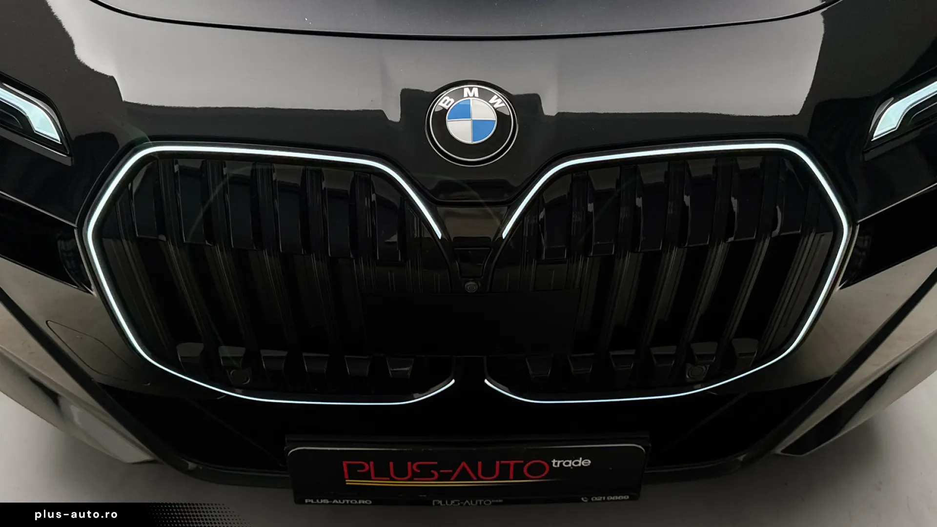 BMW 740d xDrive M Sport Pro  Theatre Screen  Usi Automate