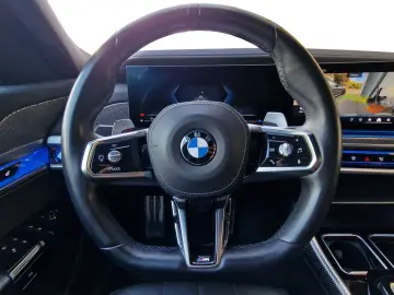 BMW 740d xDrive Limousine M Sport PRO ACC.360 .Navi