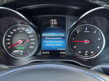MERCEDES-BENZ V 300d 4M lang AMG Line ILS Leder ACC …
