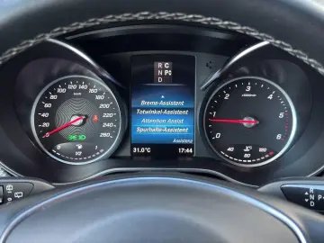 MERCEDES-BENZ V 300d 4M lang AMG Line ILS Leder ACC …