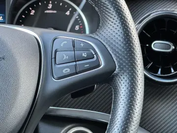 MERCEDES-BENZ V 300d 4M lang AMG Line ILS Leder ACC …