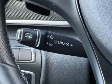 MERCEDES-BENZ V 300d 4M lang AMG Line ILS Leder ACC …