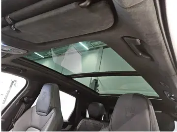 Porsche Cayenne S Passenger display HA-Steer Head-Up Air