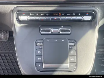 MERCEDES-BENZ V 300 d 4MATIC AVANTGARDE Lang SHZ Tot…
