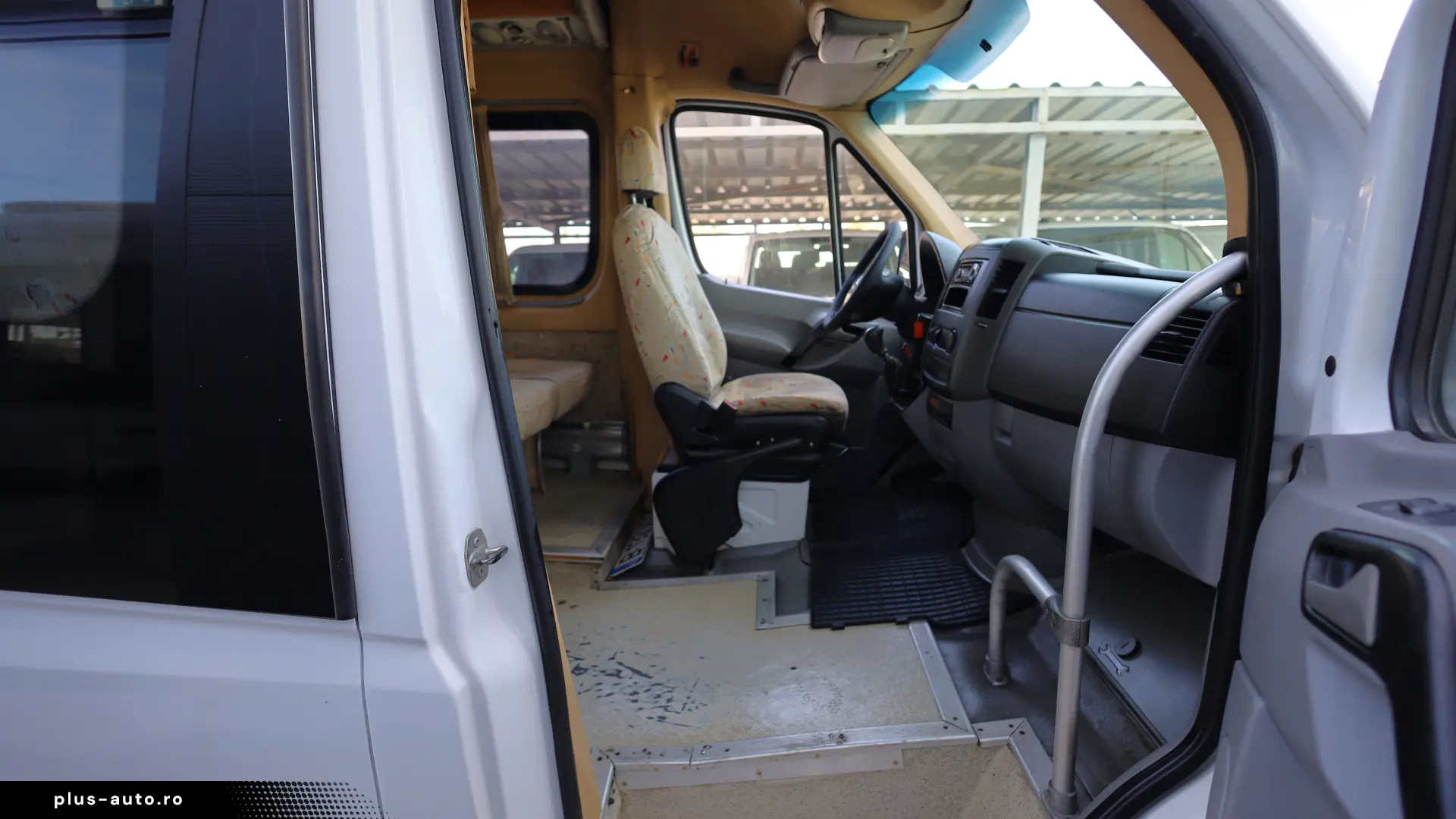 Mercedes-Benz Sprinter Microbuz 20 locuri 2.2D 163CP