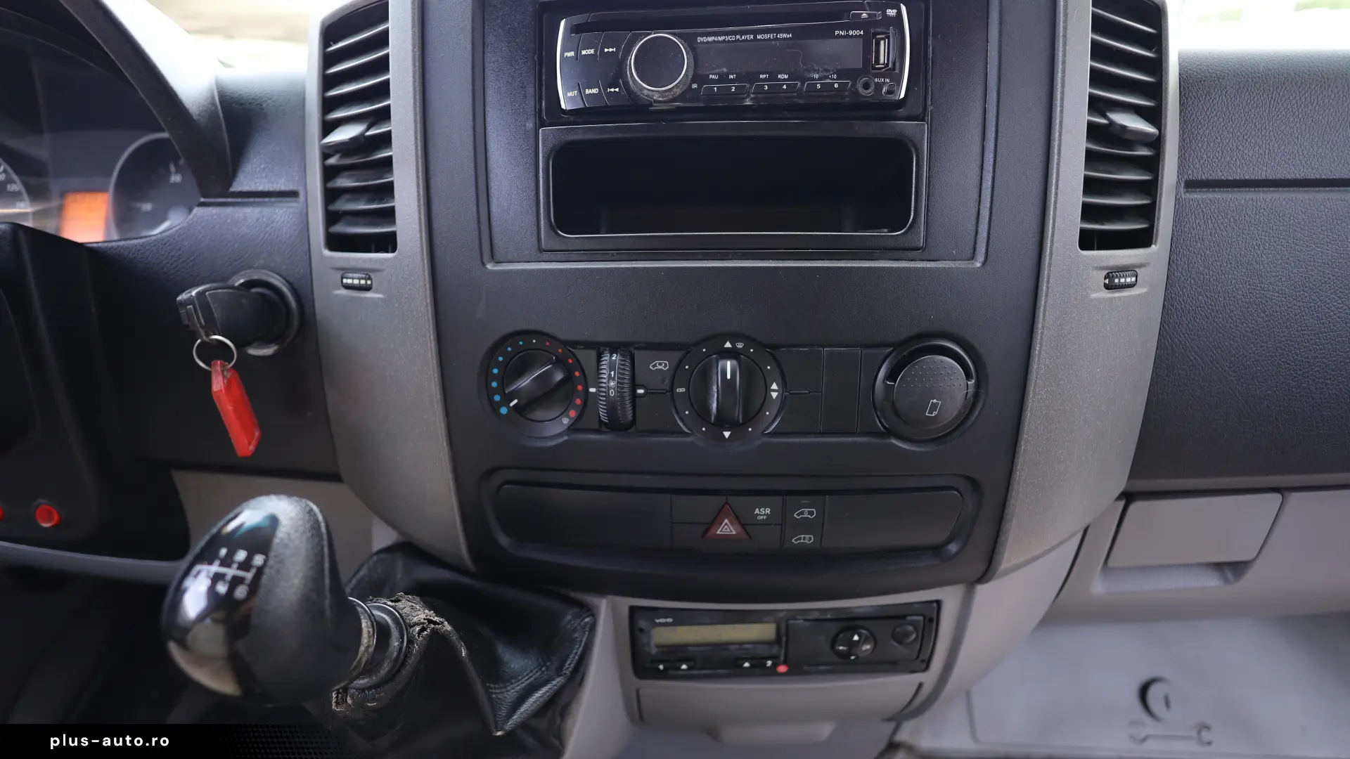 Mercedes-Benz Sprinter Microbuz 20 locuri 2.2D 163CP