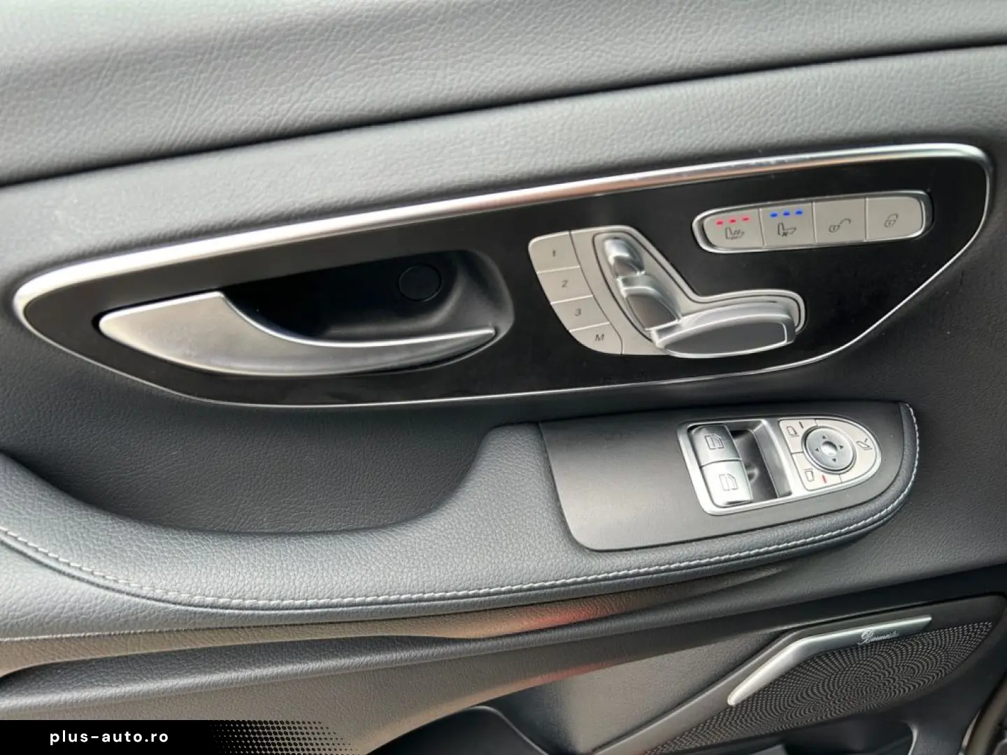 MERCEDES-BENZ V 300 d 4MATIC AVANTGARDE AMG DISTR LED AHK