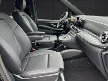 MERCEDES-BENZ V 300 d 4MATIC AVANTGARDE AMG DISTR LED AHK