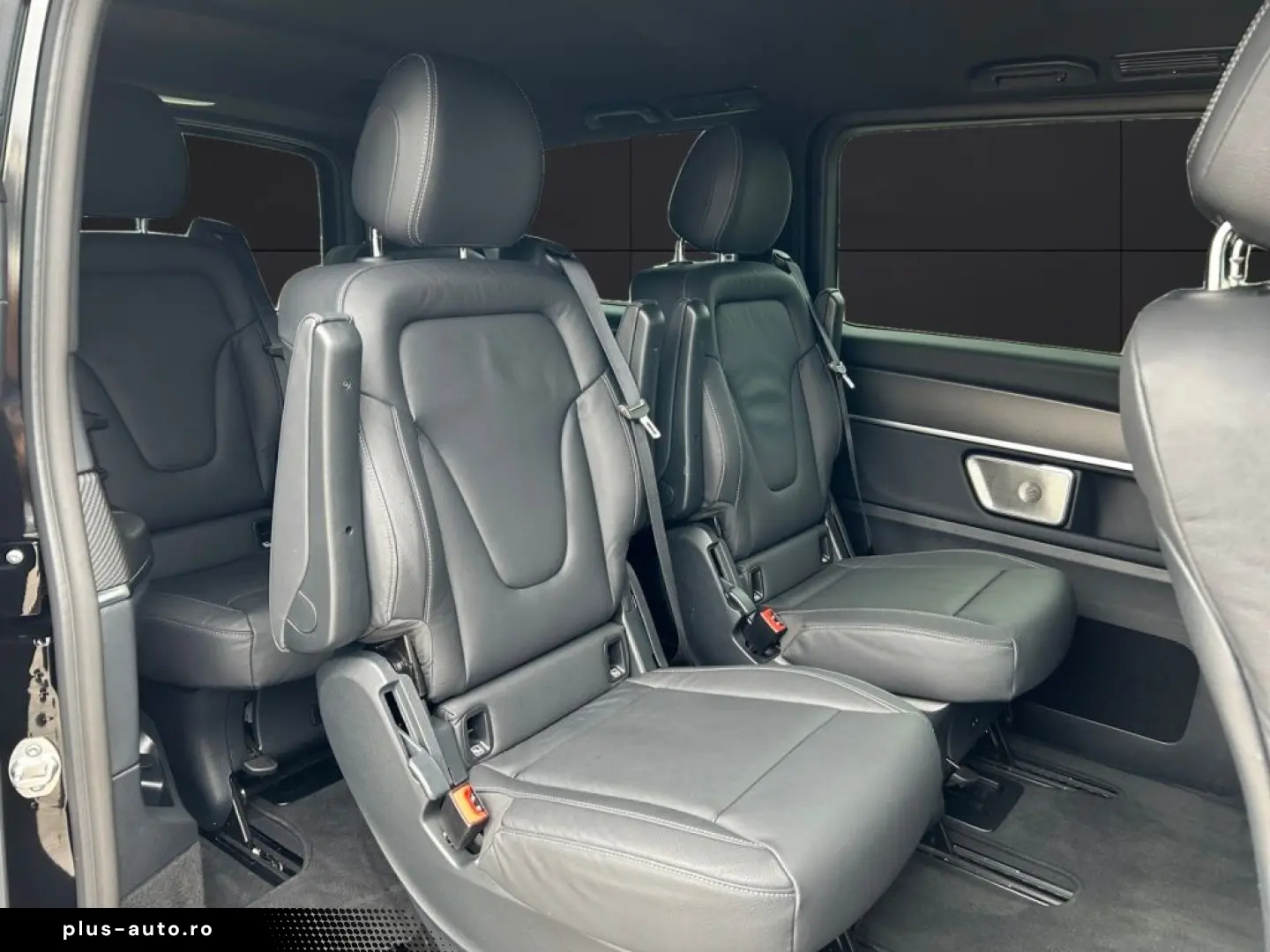 MERCEDES-BENZ V 300 d 4MATIC AVANTGARDE AMG DISTR LED AHK