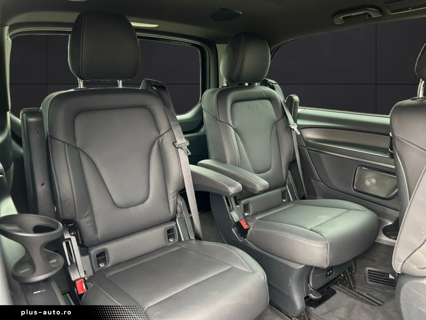 MERCEDES-BENZ V 300 d 4MATIC AVANTGARDE AMG DISTR LED AHK