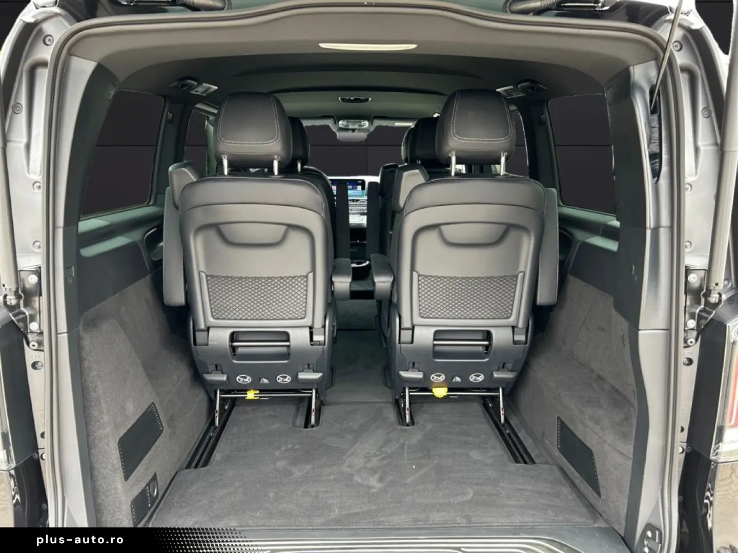 MERCEDES-BENZ V 300 d 4MATIC AVANTGARDE AMG DISTR LED AHK