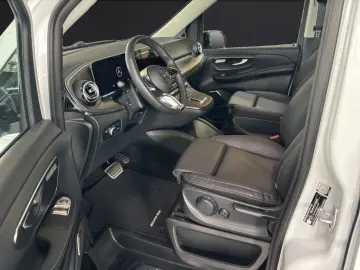 MERCEDES-BENZ V 300 d 4M AVANTGARDE AMG Pano Sitzbel…