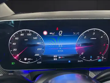 MERCEDES-BENZ V 300 d 4M AVANTGARDE AMG Pano Sitzbel…