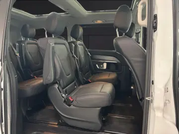 MERCEDES-BENZ V 300 d 4M AVANTGARDE AMG Pano Sitzbel…
