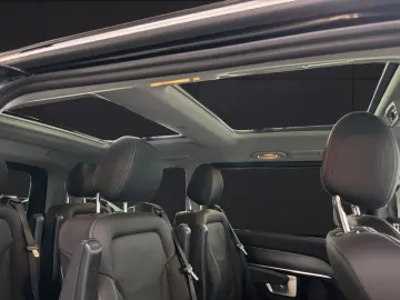 MERCEDES-BENZ V 300 d 4M AVANTGARDE AMG Pano Sitzbel…