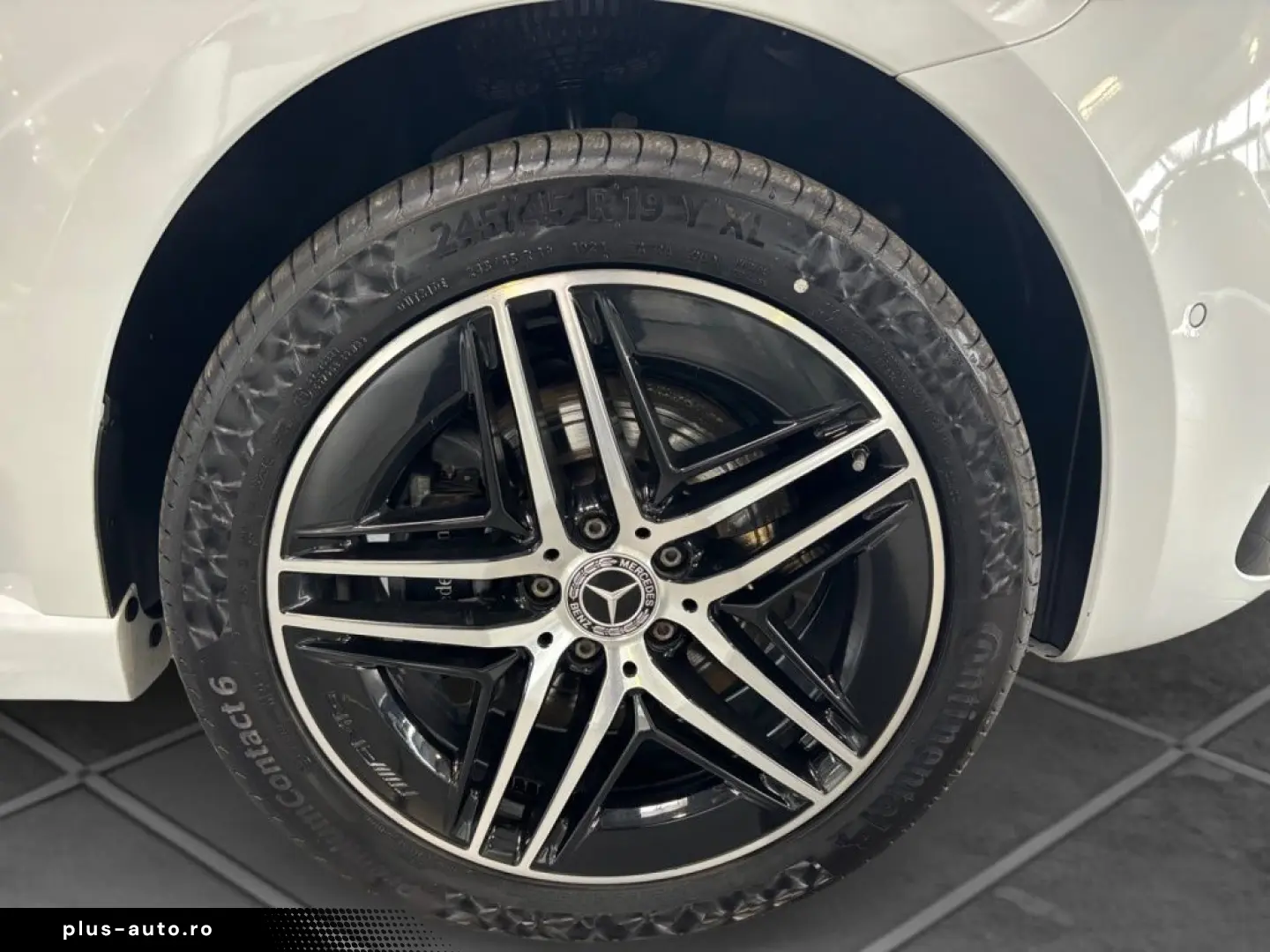 MERCEDES-BENZ V 300 d 4M AVANTGARDE AMG Pano Sitzbel&hellip;