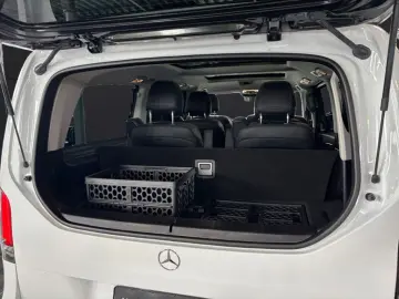 MERCEDES-BENZ V 300 d 4M AVANTGARDE AMG Pano Sitzbel…