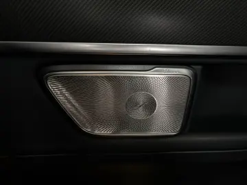 MERCEDES-BENZ V 300 d 4M AVANTGARDE AMG Pano Sitzbel…