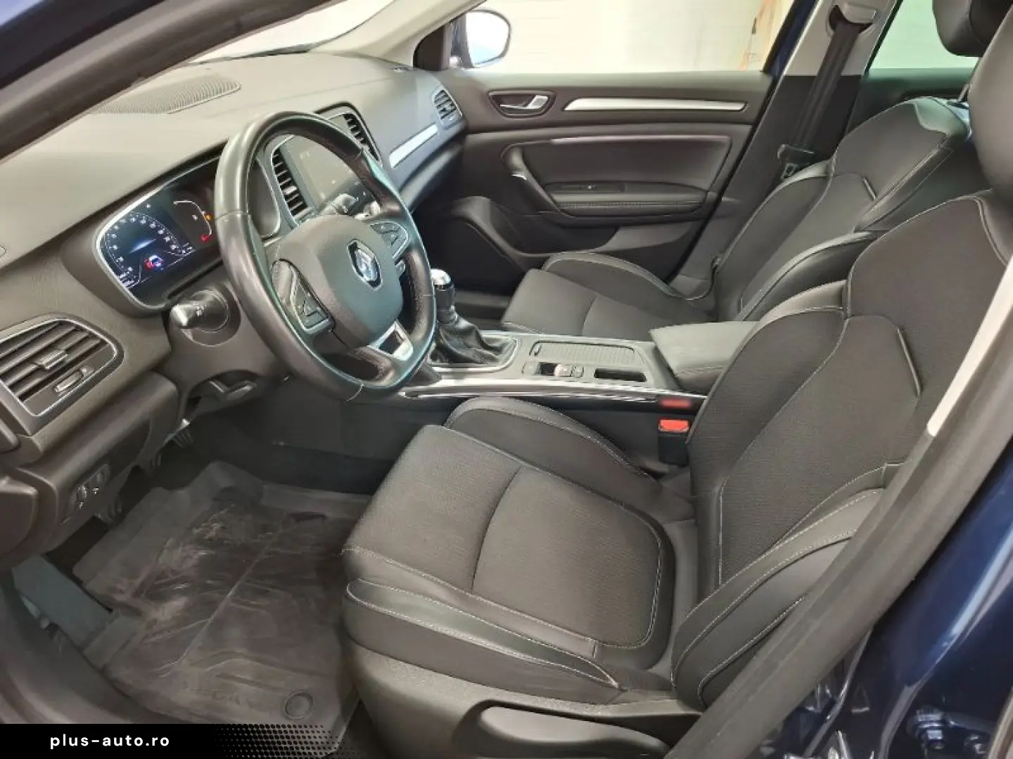 RENAULT MEGANE 1.3 TCe 140CP Intens Estate