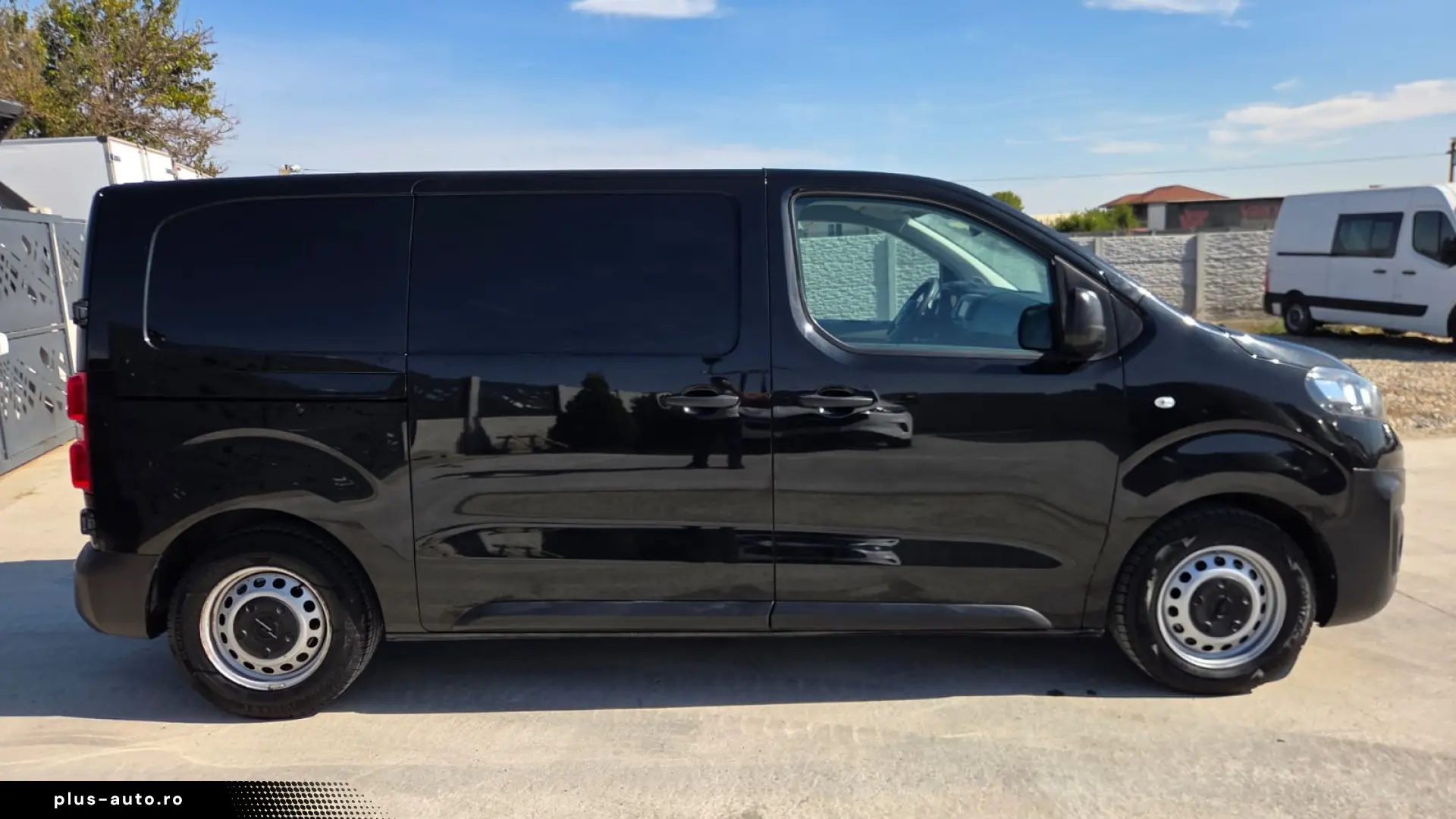 OPEL NEW VIVARO L2H1 BLACK EDITION