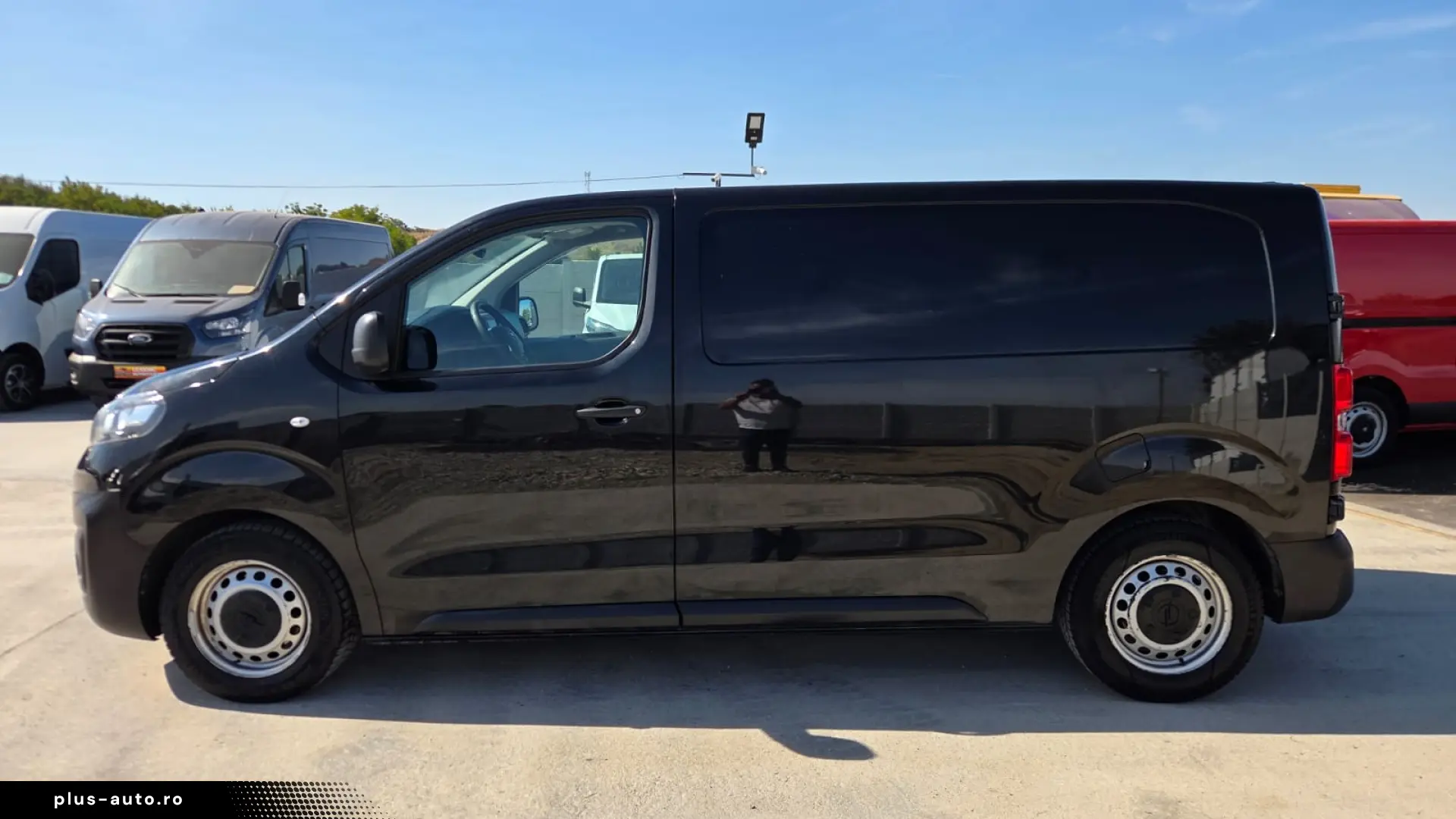 OPEL NEW VIVARO L2H1 BLACK EDITION