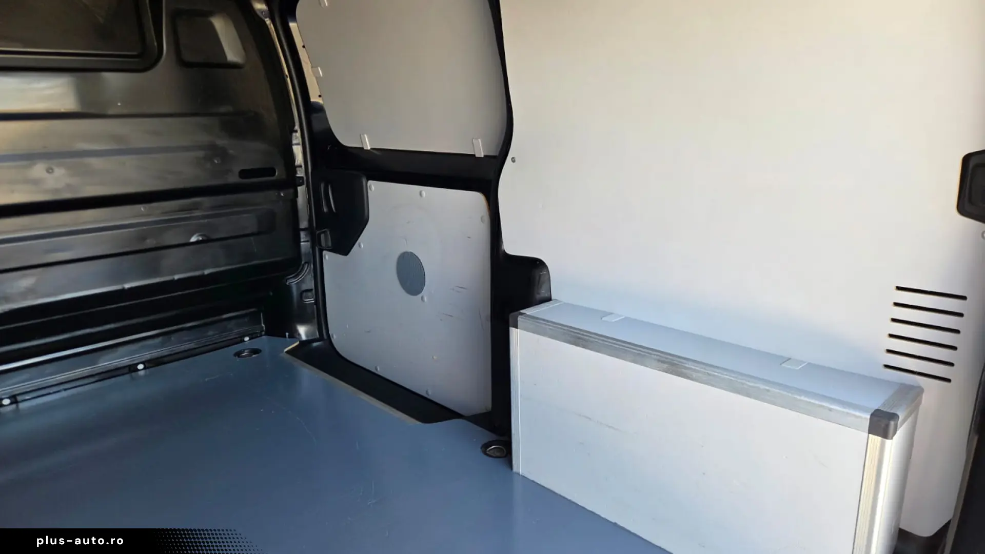 OPEL NEW VIVARO L2H1 BLACK EDITION