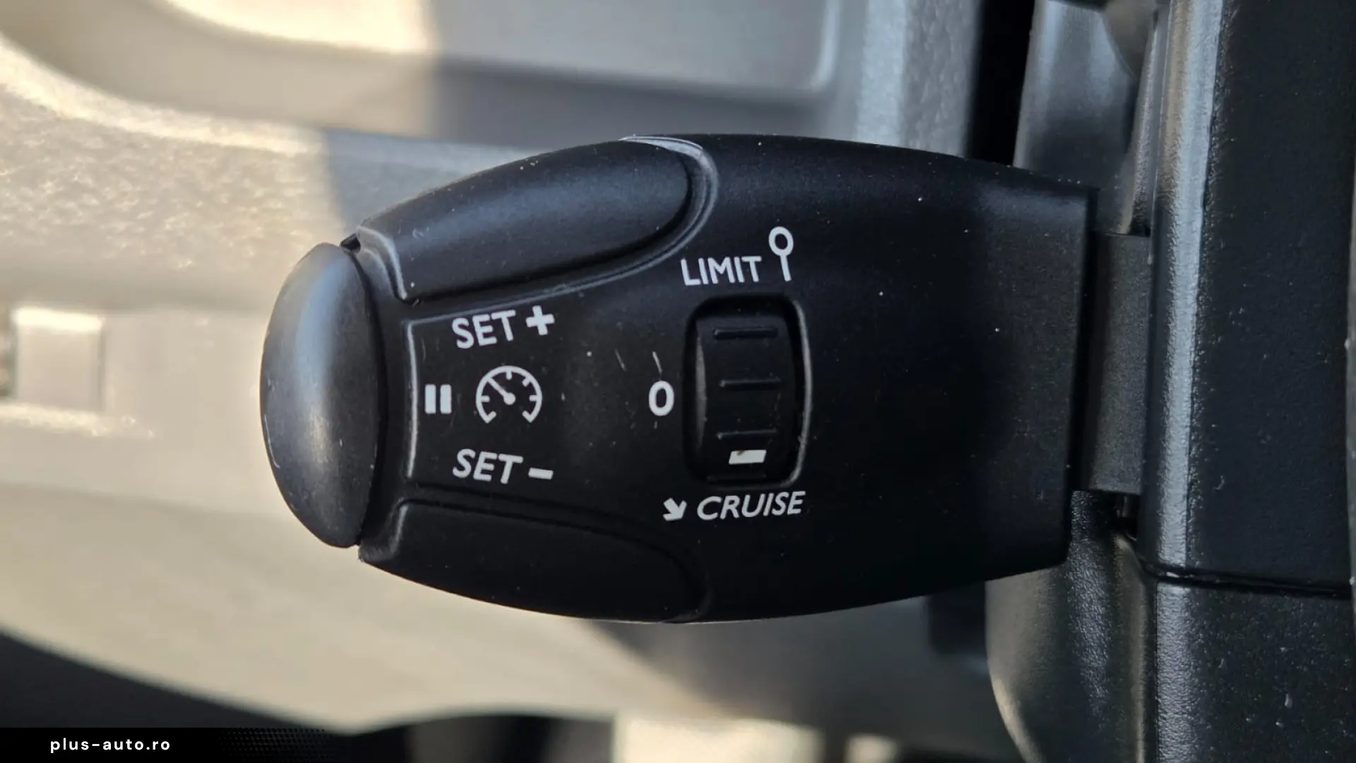 OPEL NEW VIVARO L2H1 BLACK EDITION