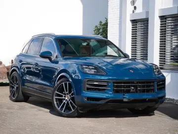 Porsche Cayenne MASSAGE 2DISPLAY-PANO-INNO-BOSE