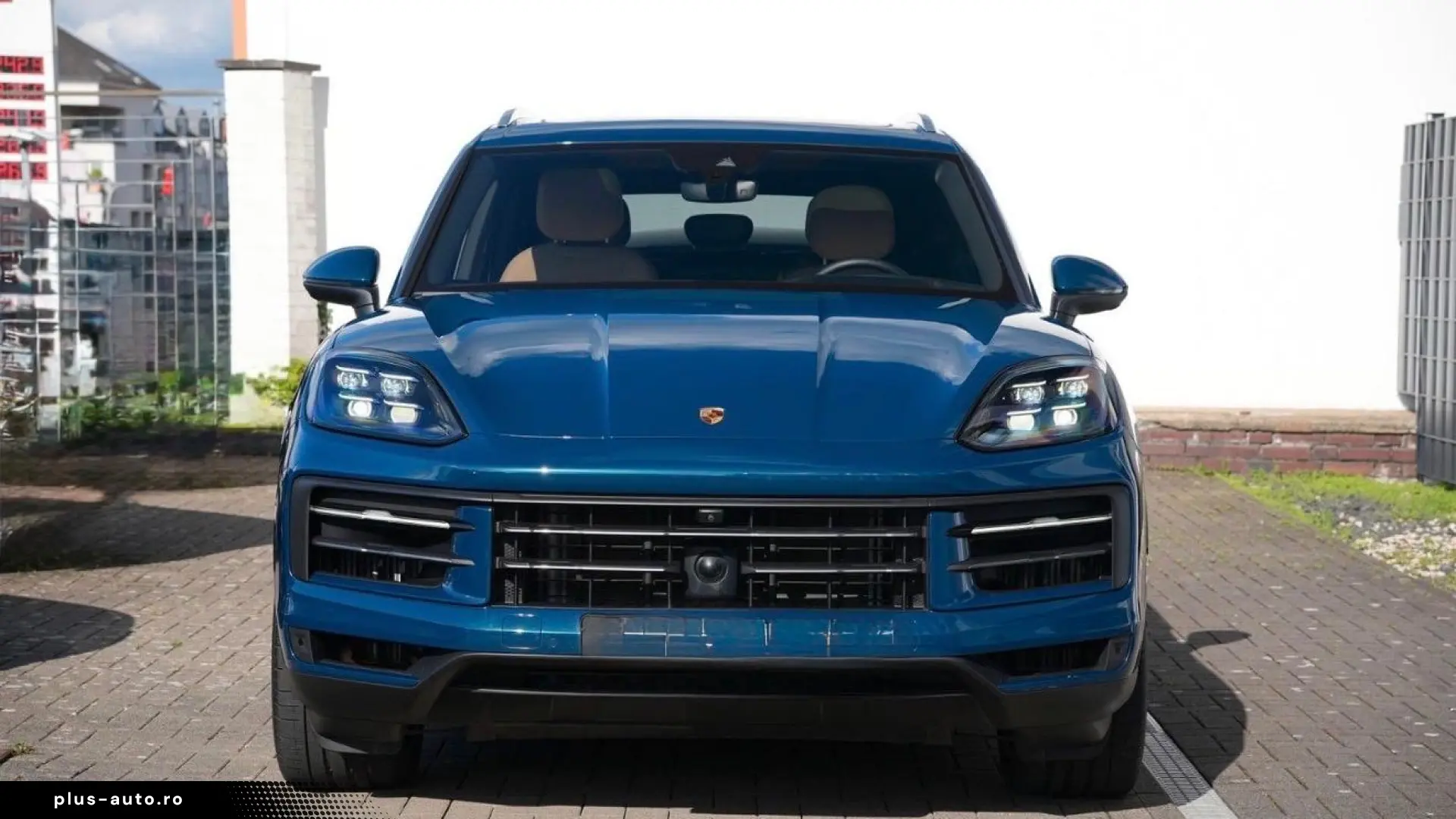 PORSCHE Cayenne în leasing operațional MOOV