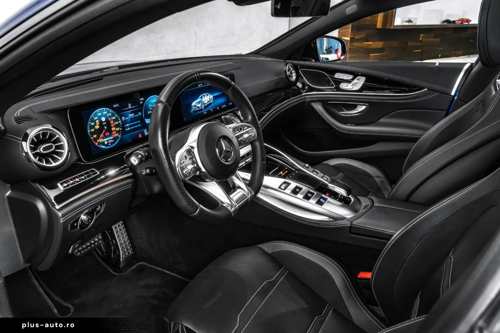 MERCEDES-BENZ AMG GT 4-trg. 53 4M  Stand Pano