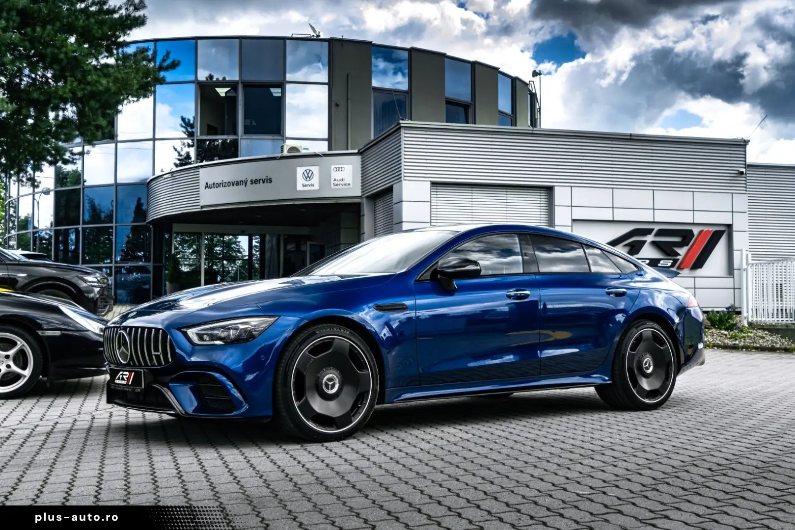 MERCEDES-BENZ AMG GT 4-trg. 53 4M  Stand Pano