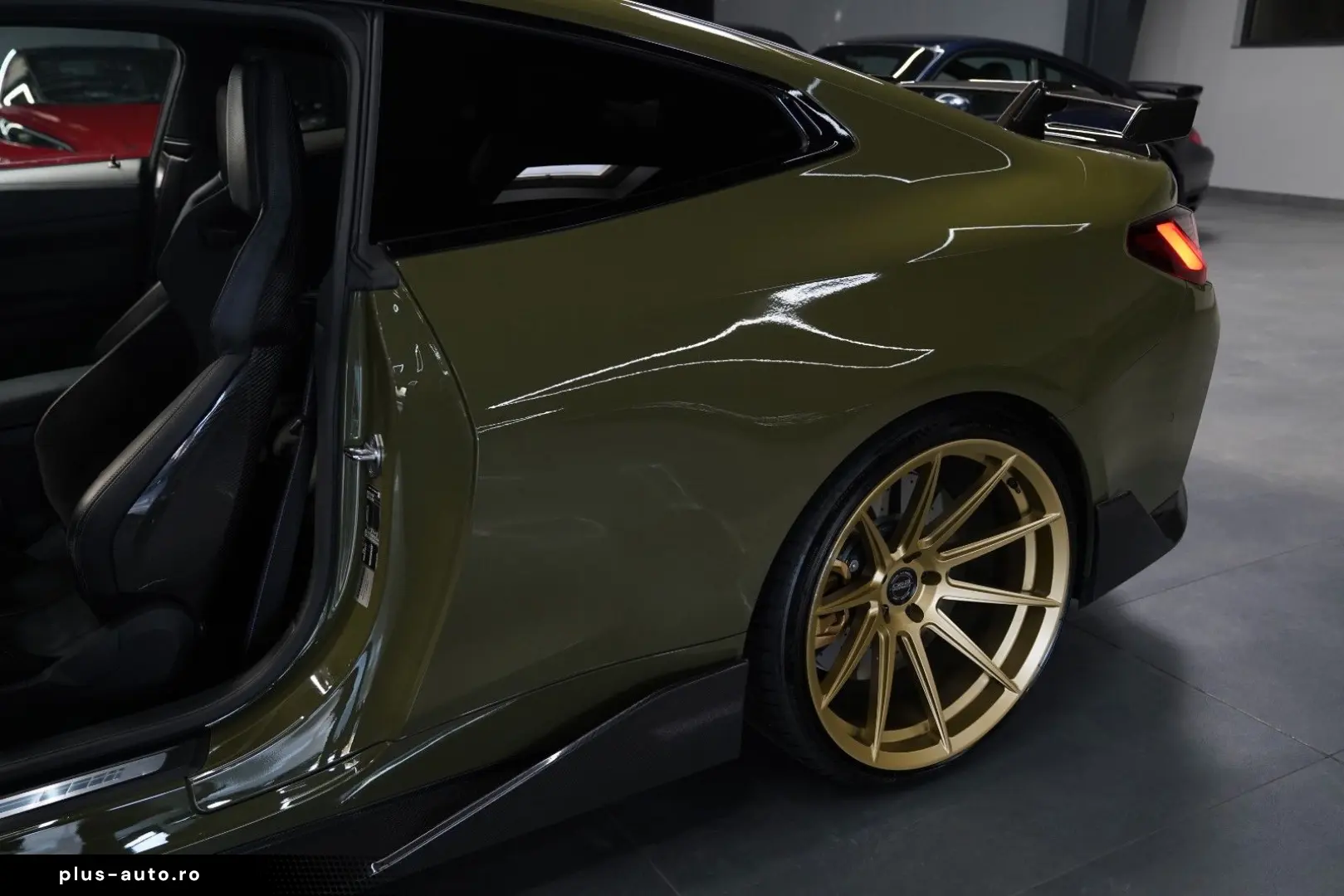 BMW M4 Coupe Competition  M Performance  Carbon-Tack