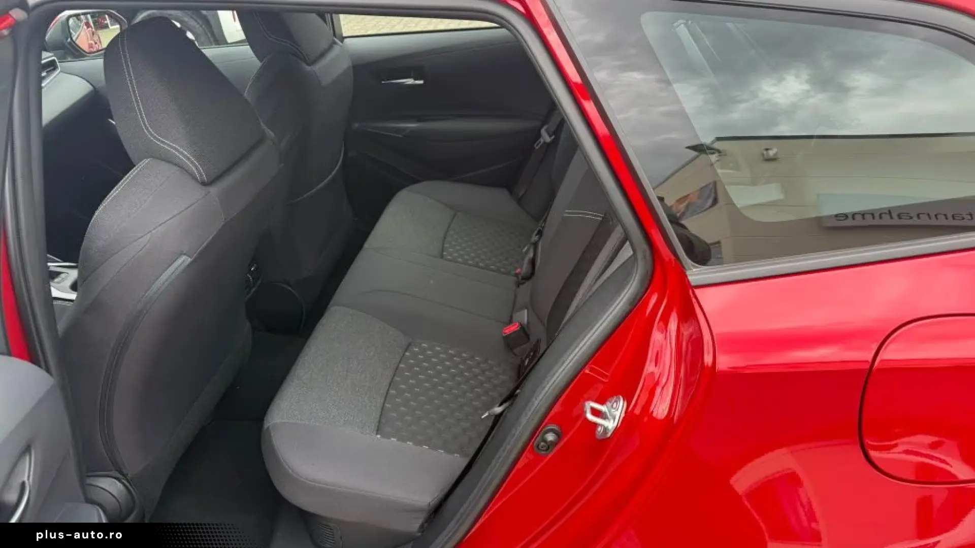 Toyota Corolla 1.8 Hybrid Touring Sp. Business Edition