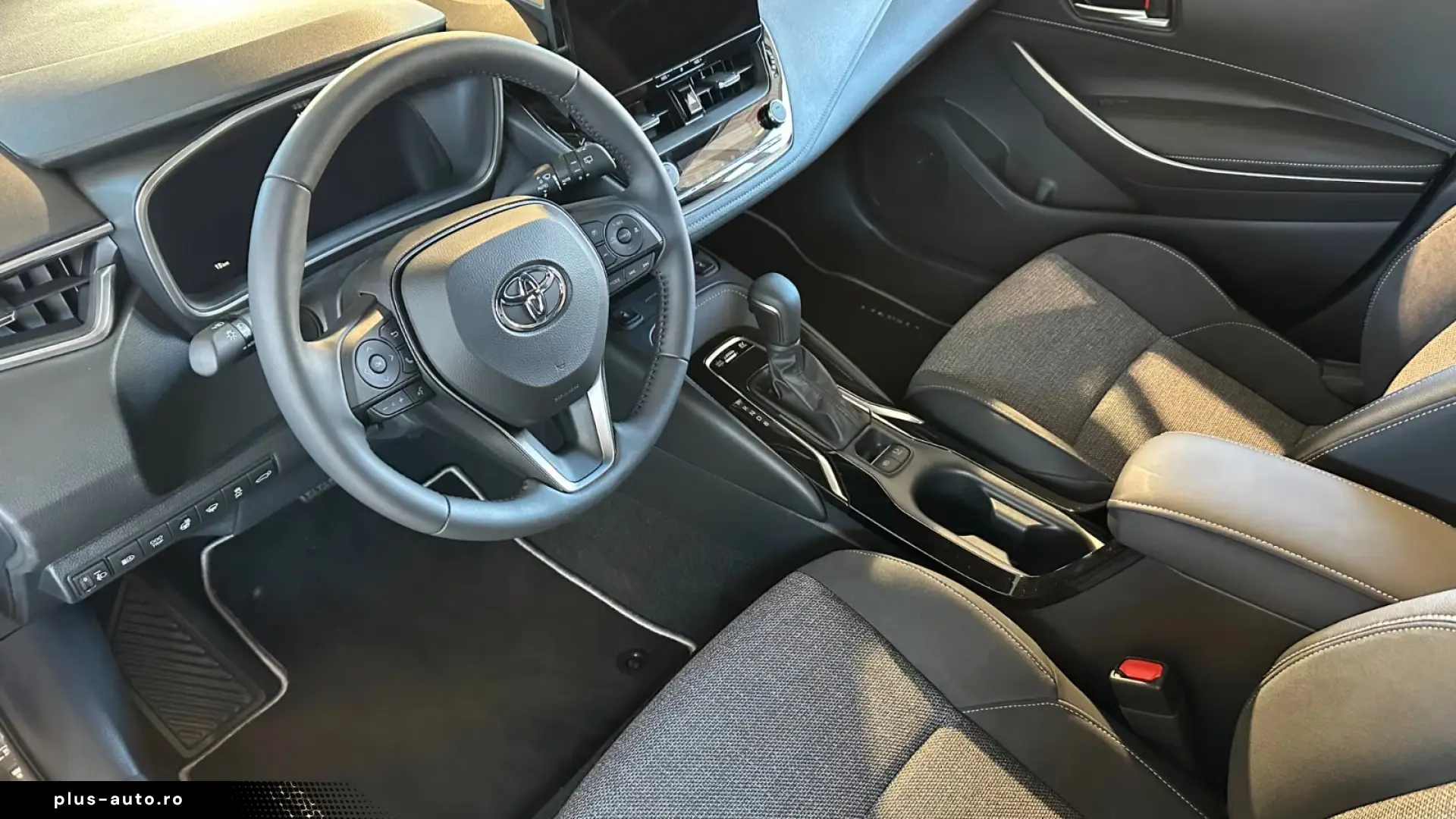 Toyota Corolla Touring Sports Hybrid Teamplayer