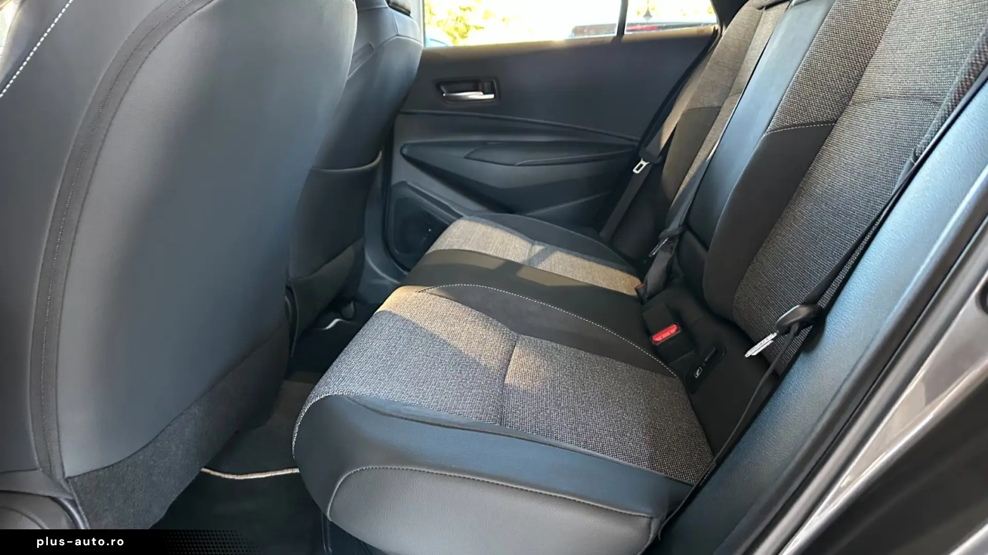 Toyota Corolla Touring Sports Hybrid Teamplayer