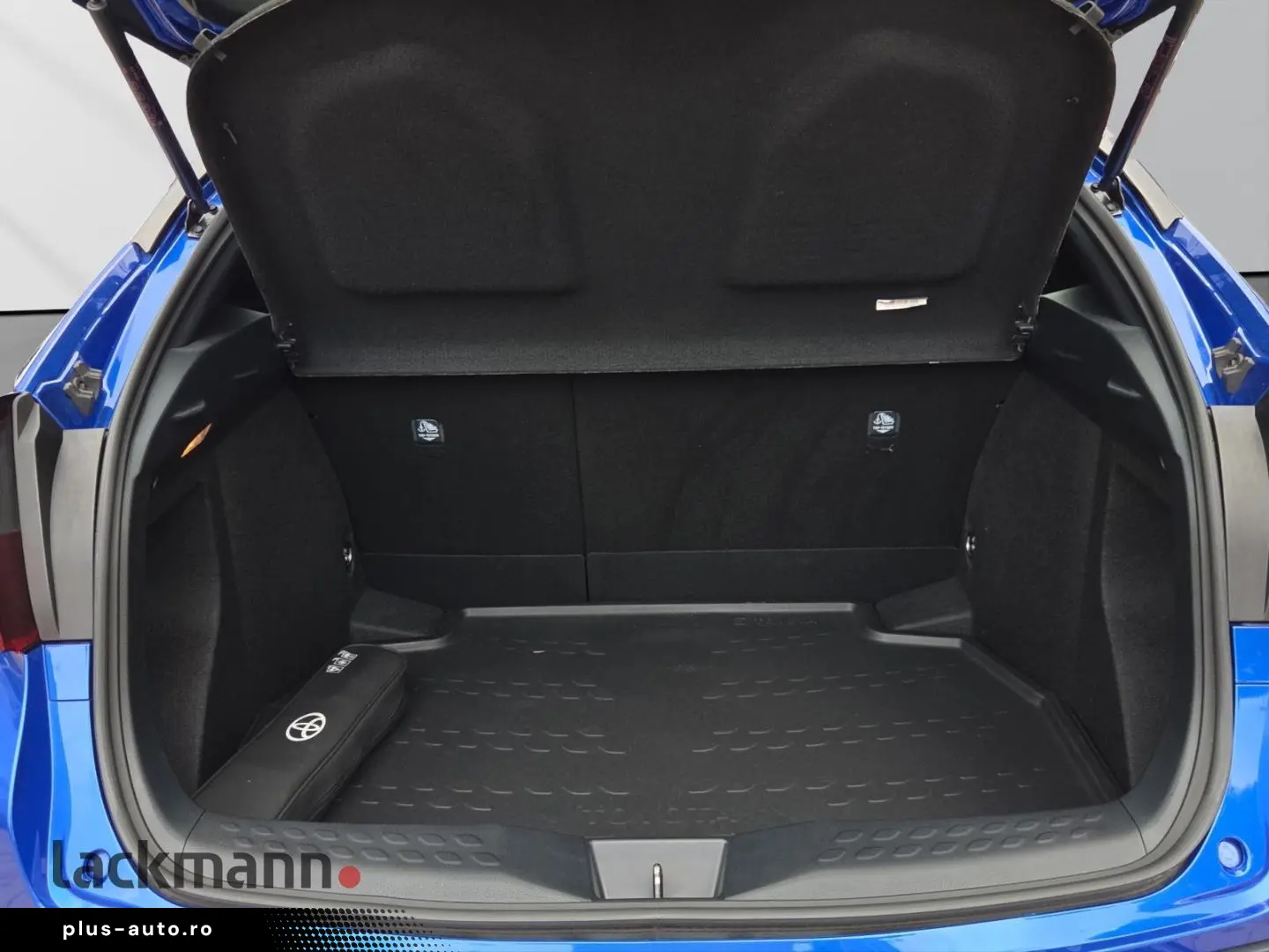 TOYOTA C-HR Hybrid Flow  Bi-LED Kamera Safety Sense