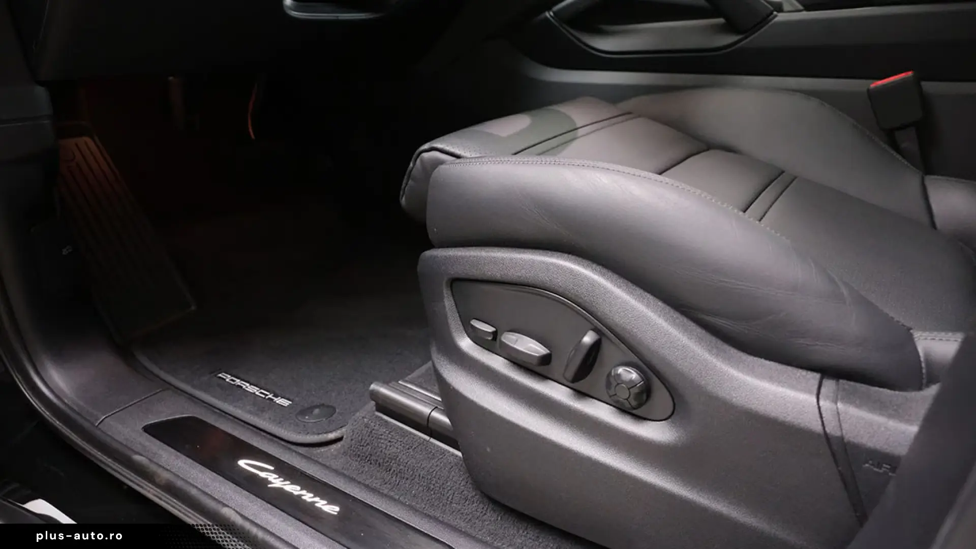 Porsche Cayenne Coupe Black Edition