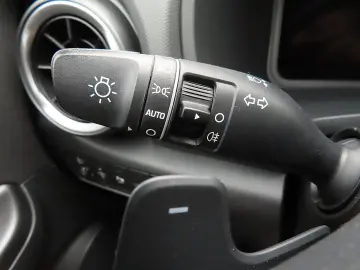 HYUNDAI Kona Edition 30 Hybrid DCT (1.Hand  Automatik)