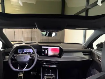 Audi Q3 SportBack S Line 2.0 TFSI Quattro-Panoramic-Sonos