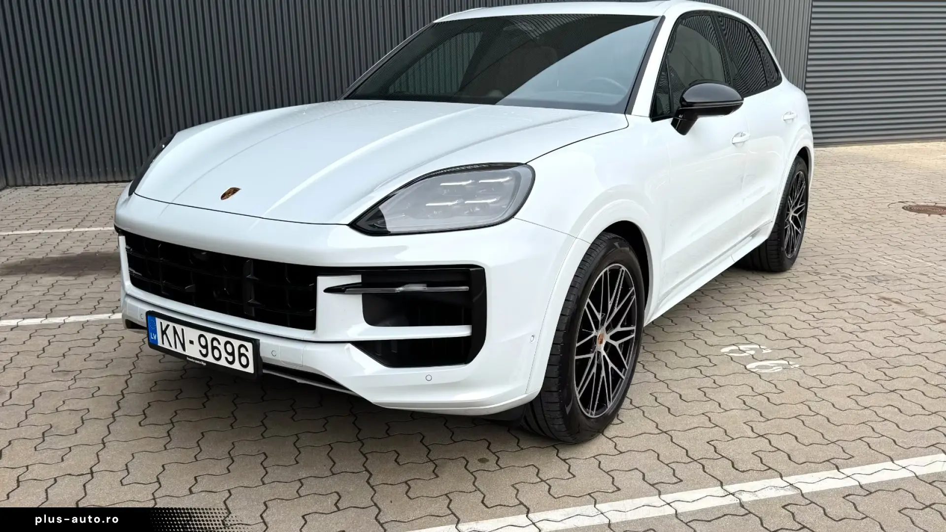 Porsche Cayenne SOFTCLOSE PANO HUD MATRIX AIR 360 VENT