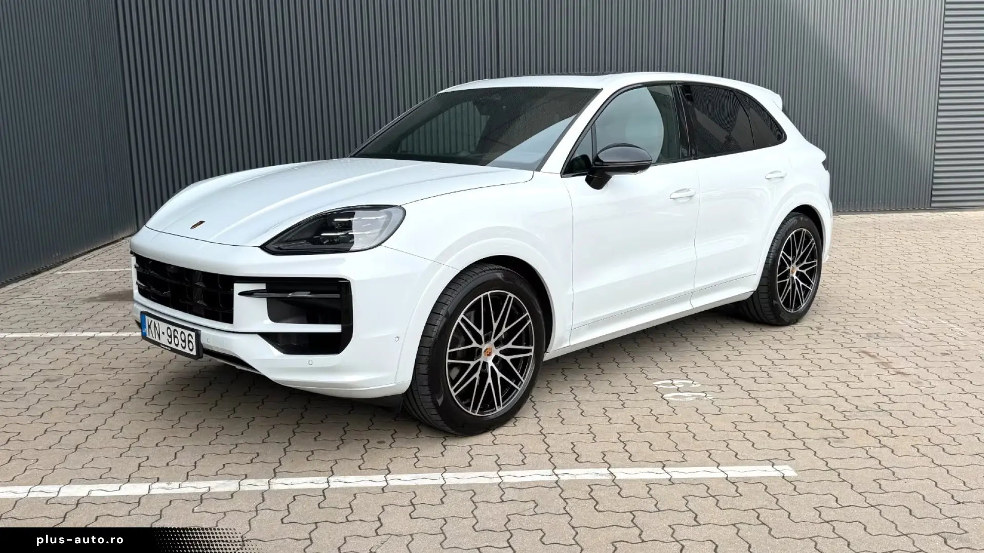 Porsche Cayenne SOFTCLOSE PANO HUD MATRIX AIR 360 VENT