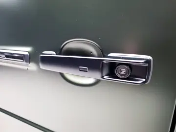 Mercedes-Benz G63 AMG MANUFAKTUR Olive Magno  Performance