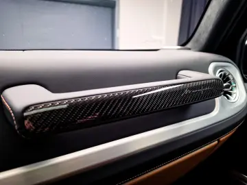 Mercedes-Benz G63 AMG MANUFAKTUR Olive Magno  Performance