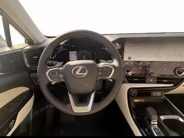 Lexus NX450h  E-Four Business